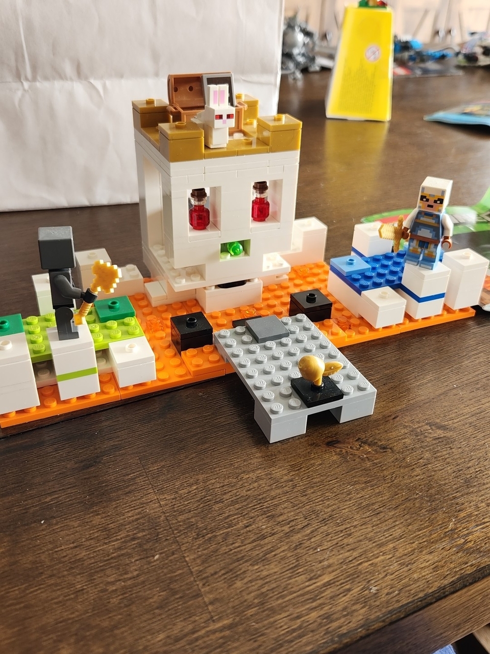 Lego Minecraft 21145 The Skill Arena with Mini Figures and Accessories